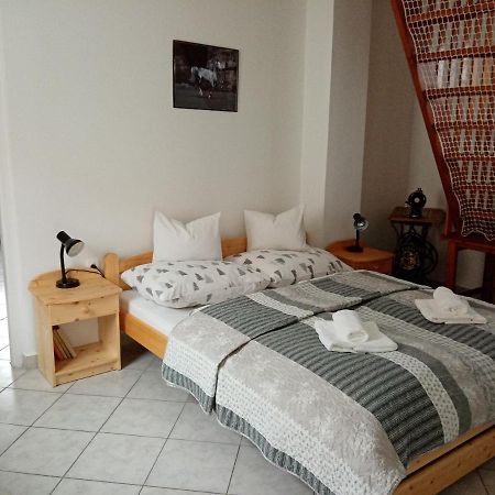 Eoetvoes Nyaralo Villa Siofok Dış mekan fotoğraf